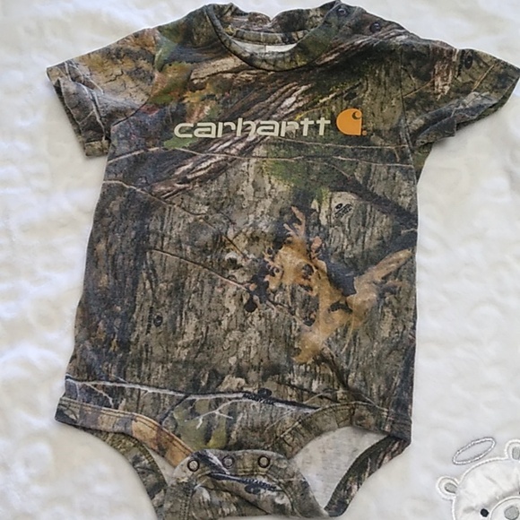 🍁🌳 Carhartt Camo /Tan Shorts Bibs & Tee Size 12 Months - Picture 8 of 11